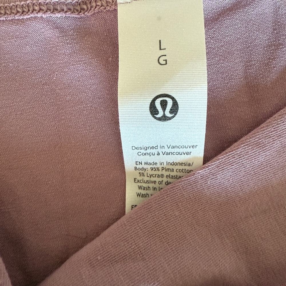 NWT 💕 Lululemon Asymmetrical Front-Twist T-shirt in Rose Blush size large - Picture 6 of 7